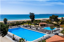 Pestana Alvor Atlantico Residences Beach Suites em frente à praia