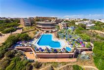 Auramar Beach Resort em frente à Praia em Albufeira