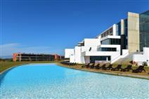 Algarve Race Resort com Piscina Exterior em Portimão
