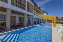 Luna Hotel Serra da Estrela 4* com Pequeno-almoço incluído e acesso a Piscinas