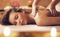 Massagem Terapêutica ao Corpo Inteiro de 60min com Acolhimento em Aromaterapia + Ritual de Chá por 25€ em Loures!