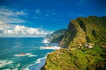Madeira: Voos desde Lisboa ou Porto + Hotel com pequeno-almoço incluído
